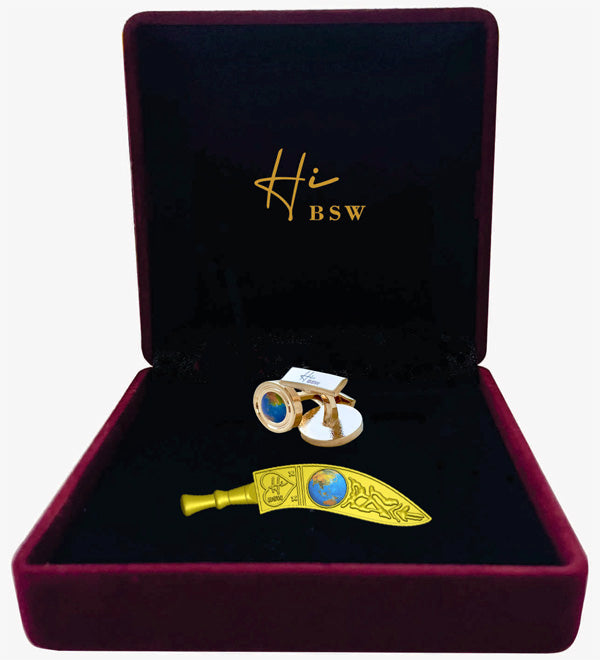 A Set of Cufflinks & Tie Clip